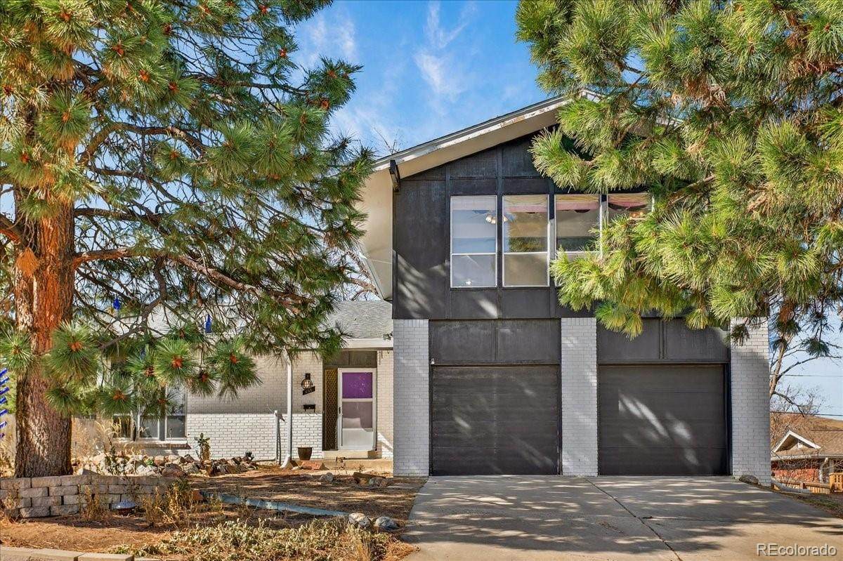555 Coors Court - Photo 1