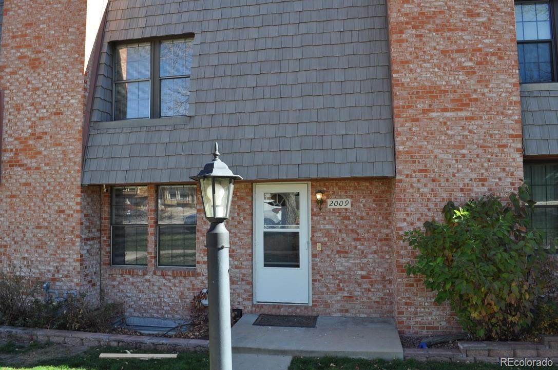 2009 Sussex Lane - Photo 1