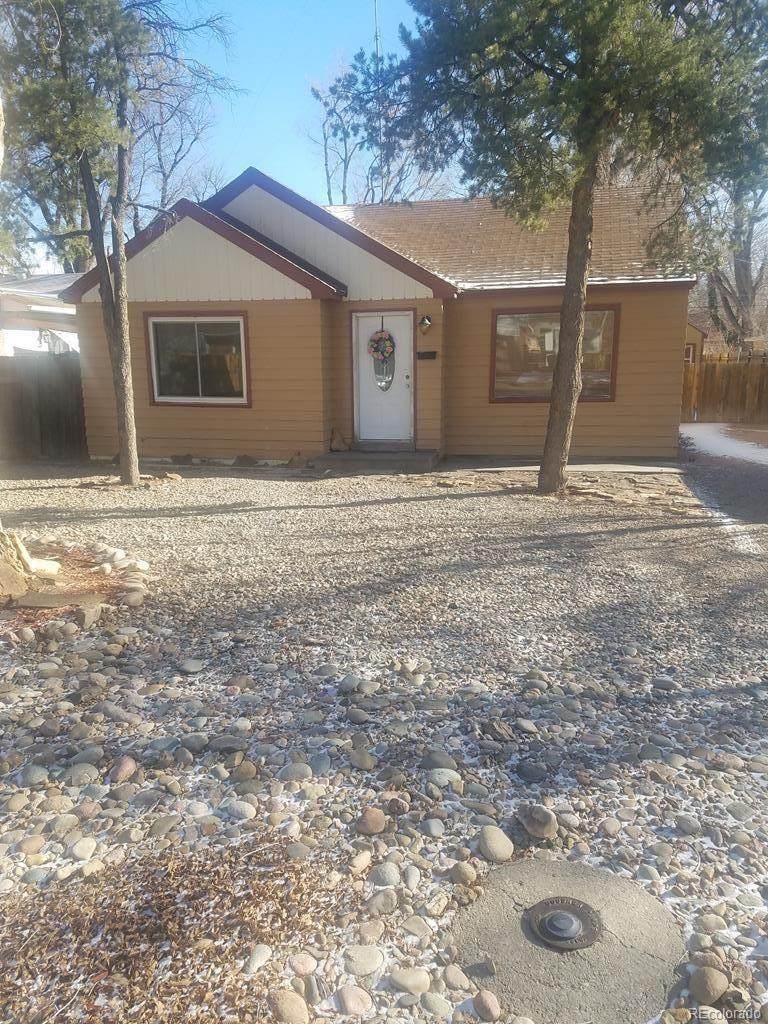 802 6th Street - Photo 1