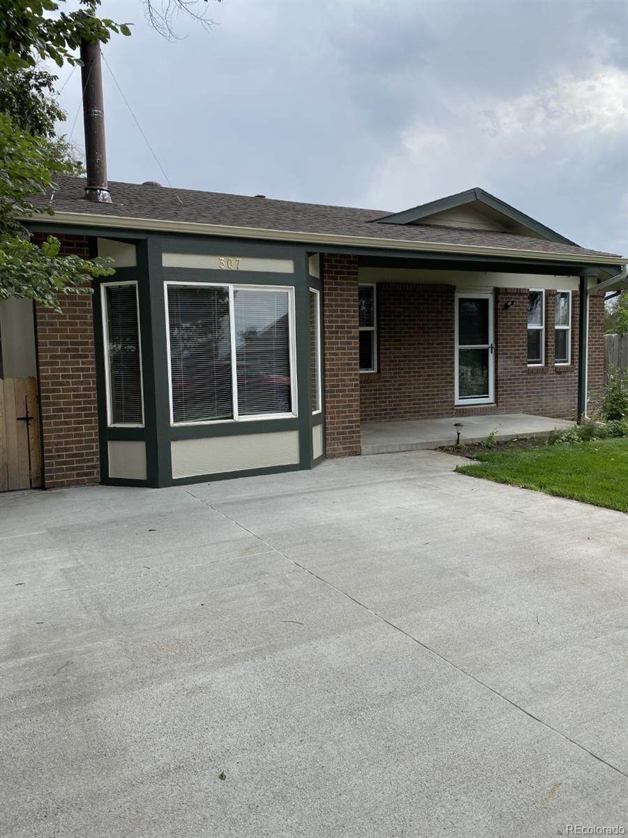 307 Cherry Avenue - Photo 1