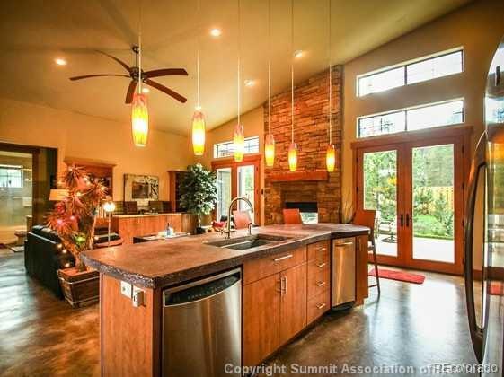 253 Highwood - Photo 1