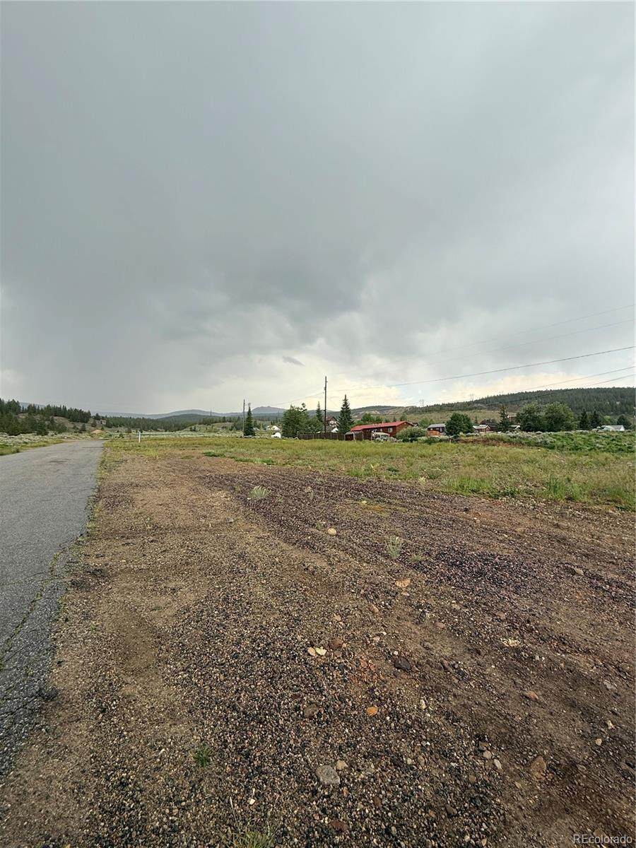 619 8th Street - Photo 1