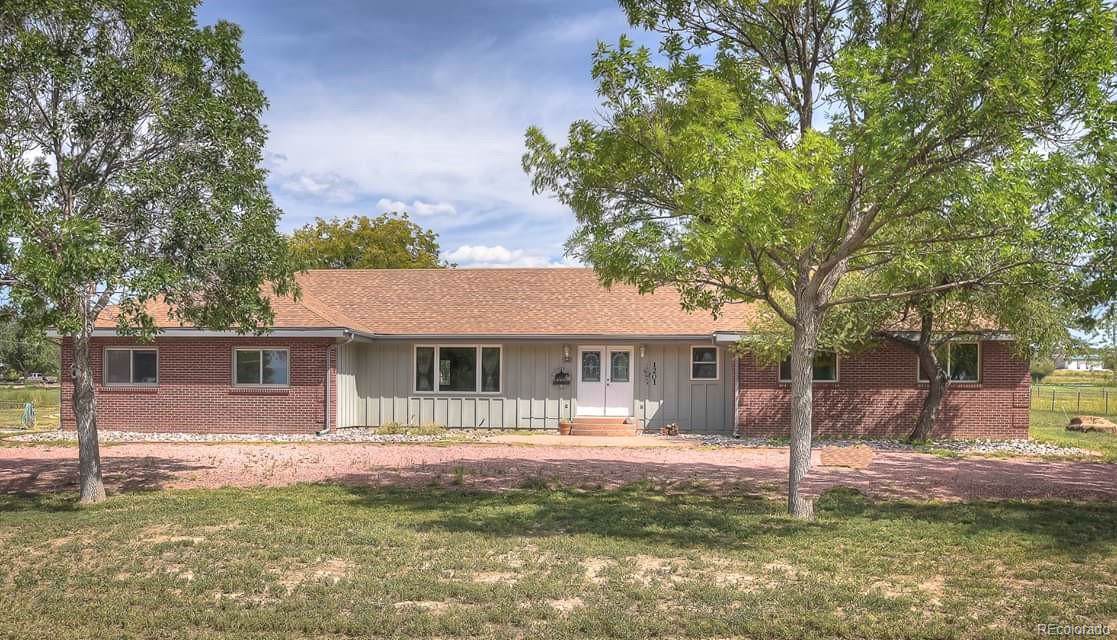 1201 Apple Lane - Photo 1