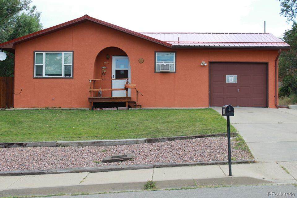 1012 7th Street - Photo 1