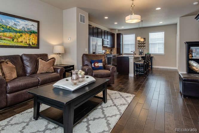 646 Hinsdale Avenue - Photo 1