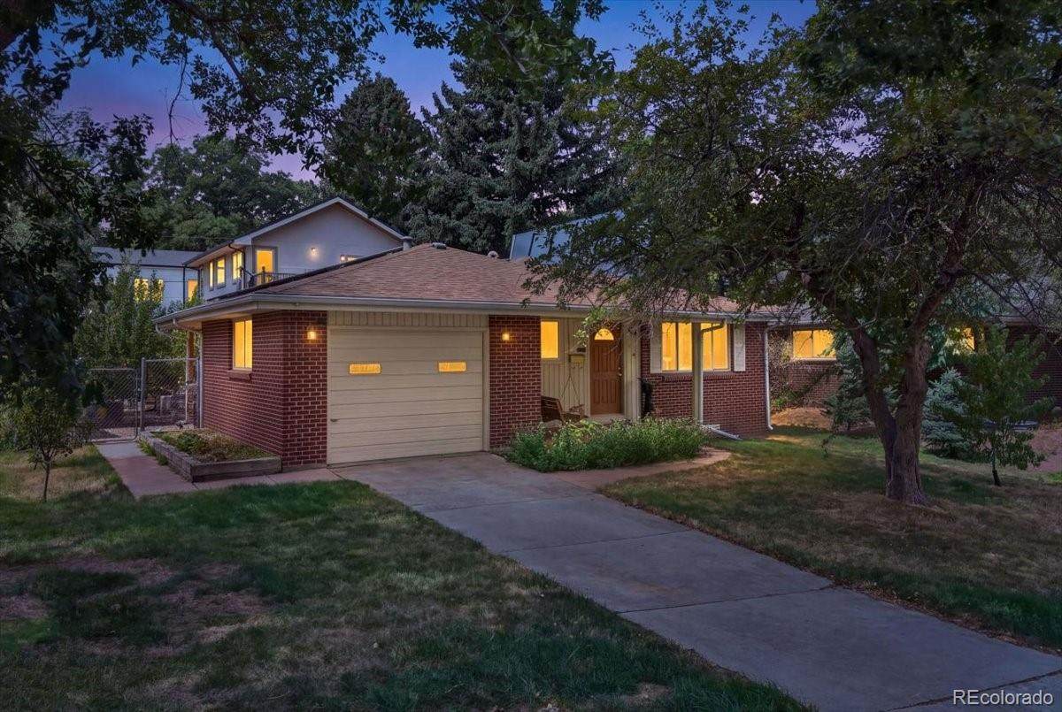 2006 Arapahoe Street - Photo 1