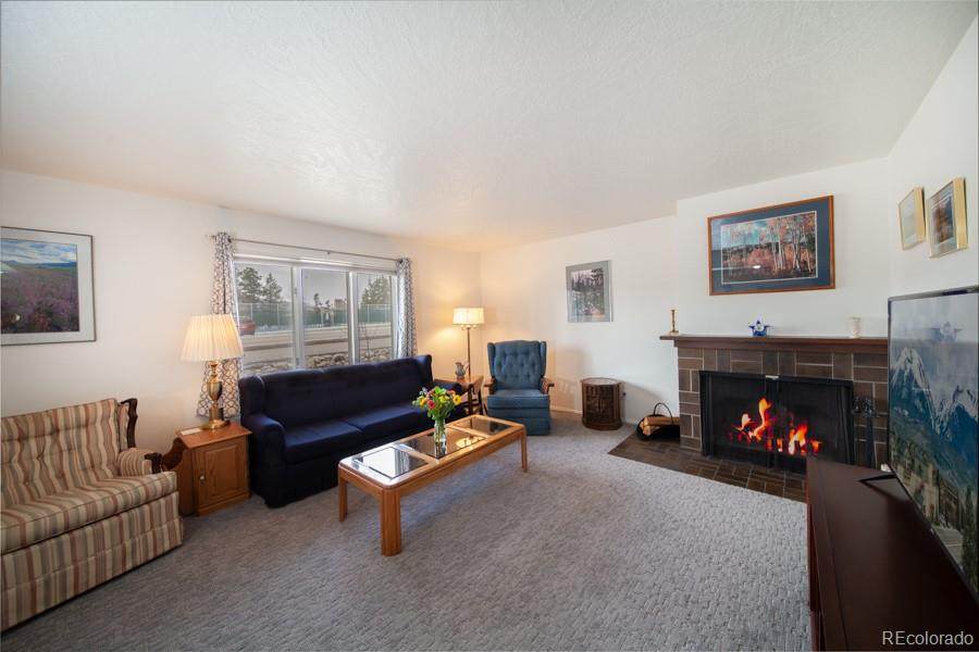 240 La Bonte Street - Photo 1