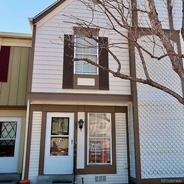 1811 Quebec Way - Photo 1