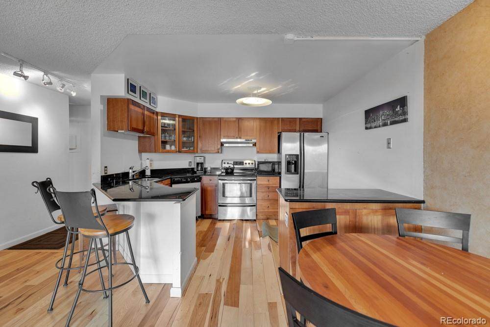 1625 Larimer Street - Photo 1