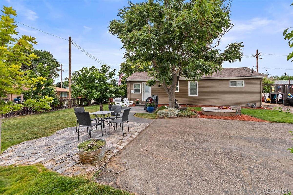 6101 Ivanhoe Street - Photo 1