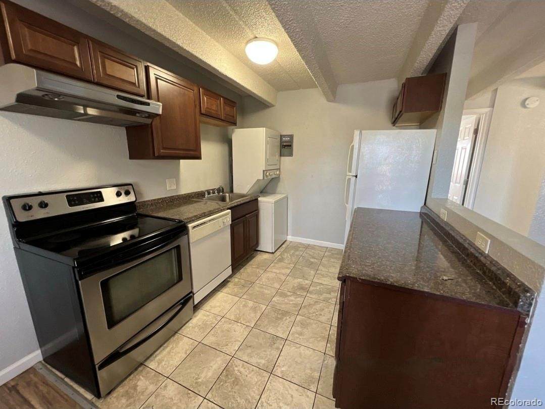1180 Yosemite Street - Photo 1