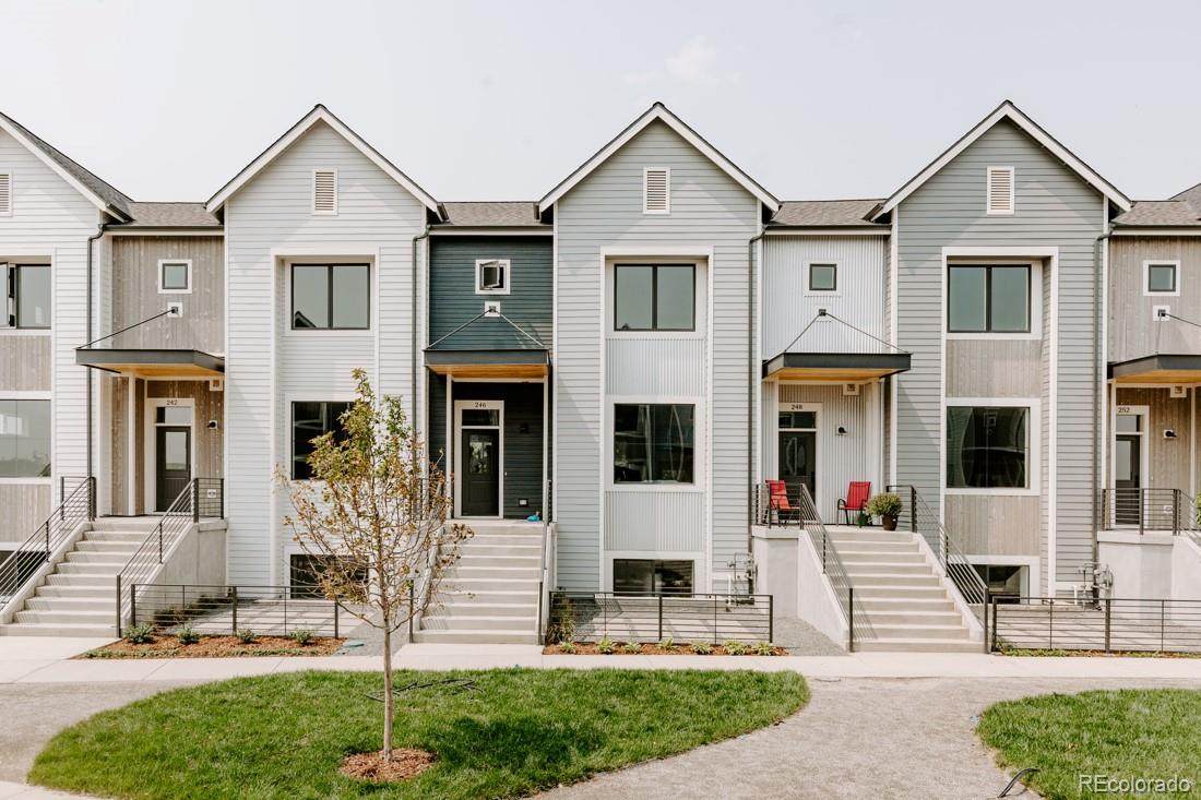 291 Clementina Street - Photo 1