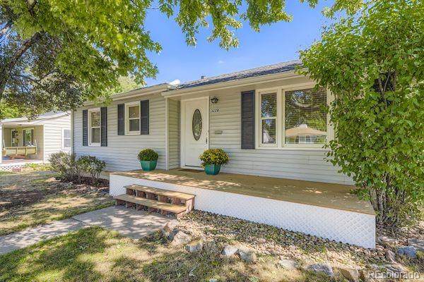 3220 Gilpin Street - Photo 1