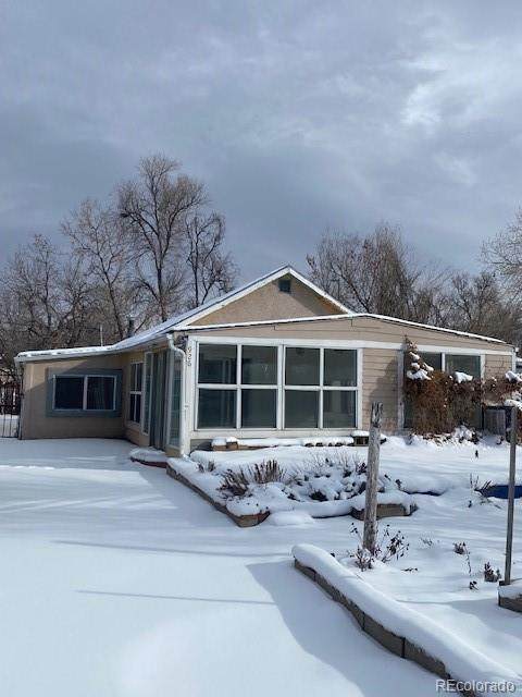 926 Perry Street - Photo 1