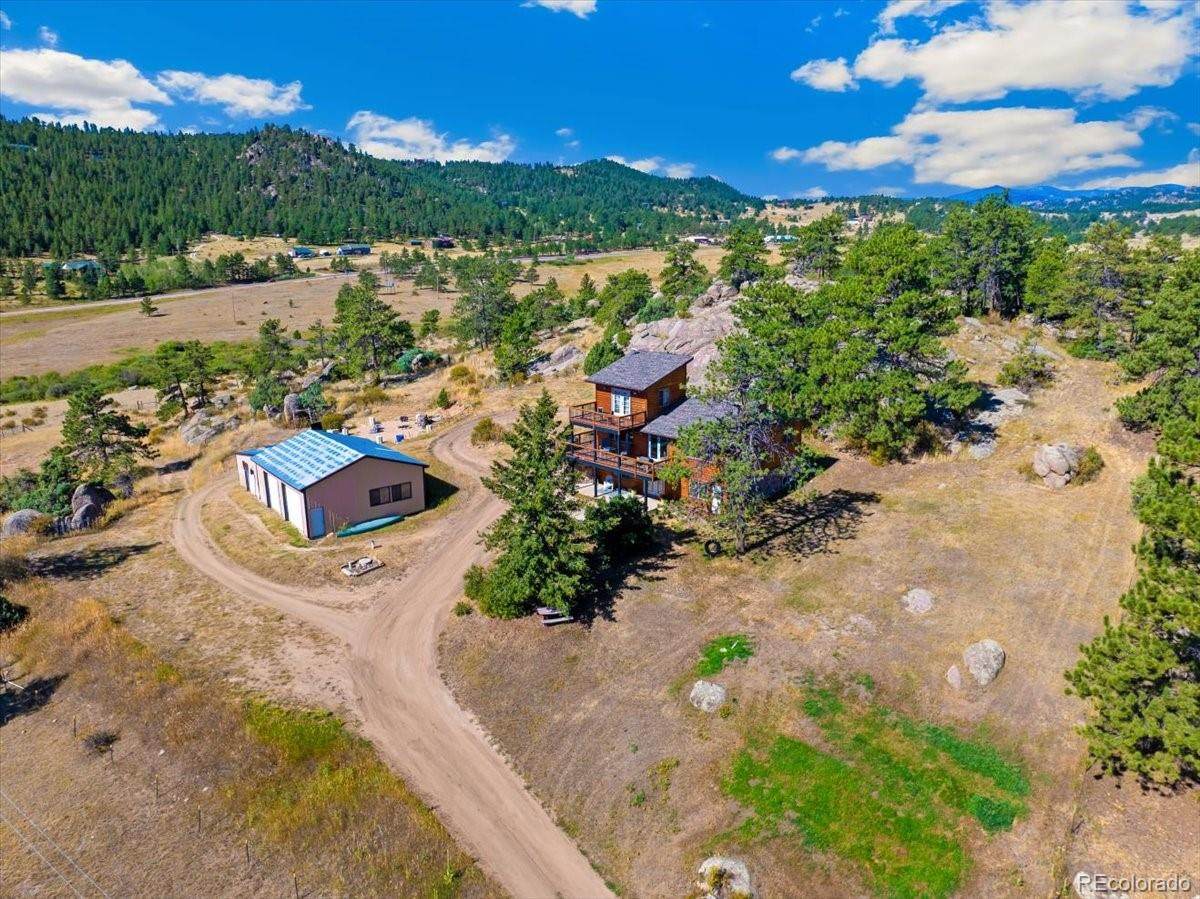 569 Gordon Court - Photo 1