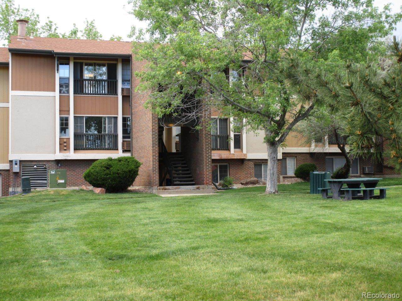 850 Moorhead Circle - Photo 1 850 Moorhead Circle - Photo 1