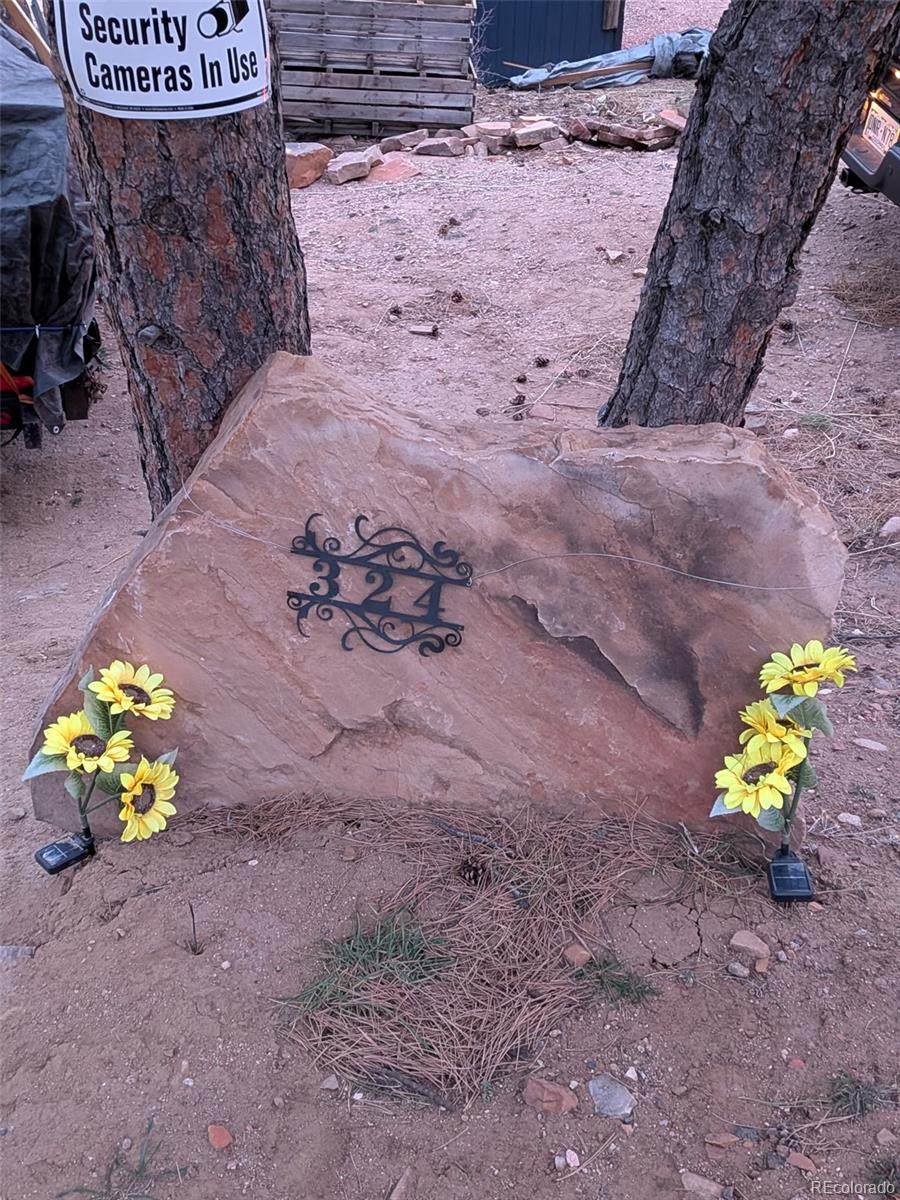 324 Gunn Avenue - Photo 1