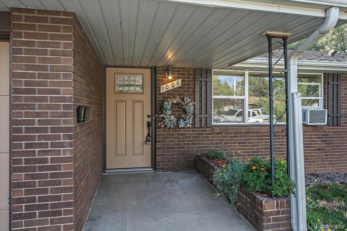 1006 Hahn Court - Photo 1
