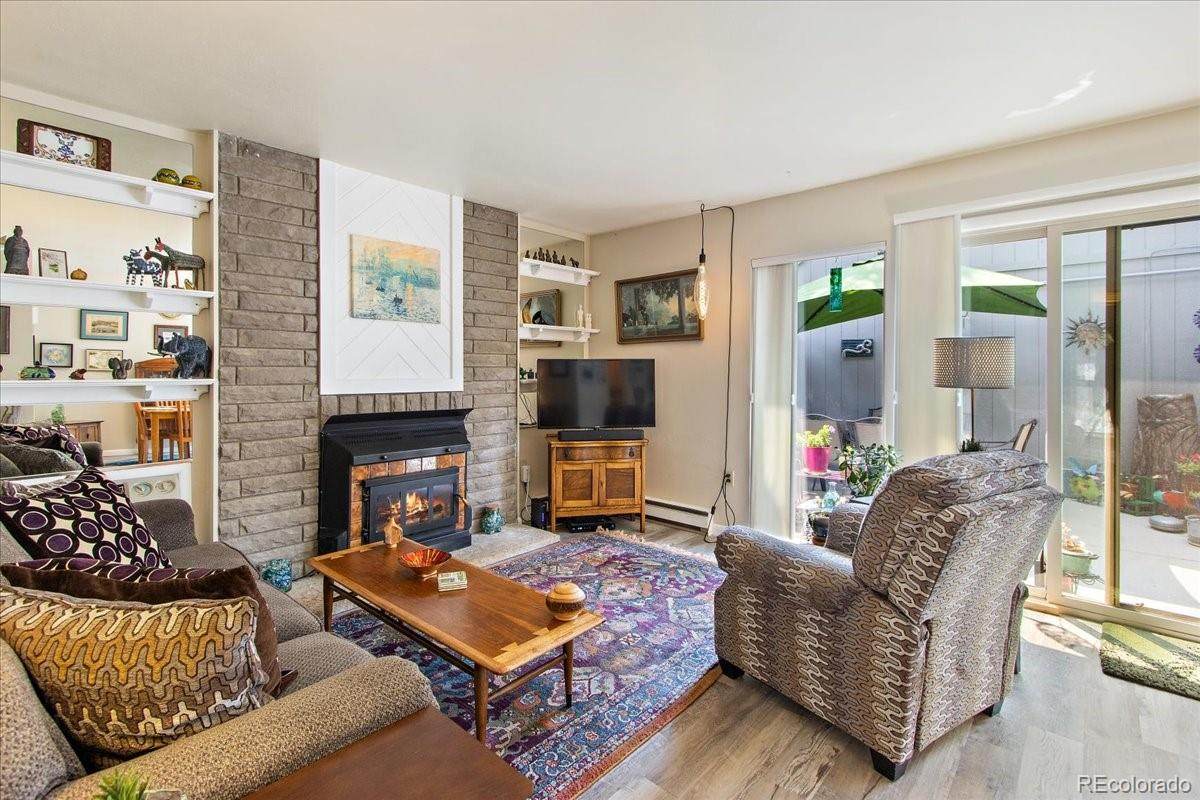 2437 Victor Street - Photo 1