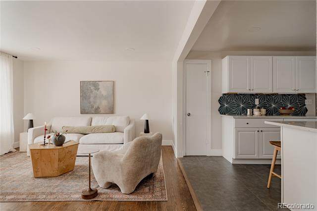 563 Jamaica Street - Photo 1