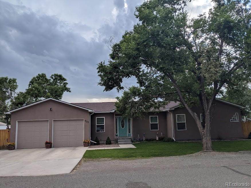 425 Mcquerry Street - Photo 1