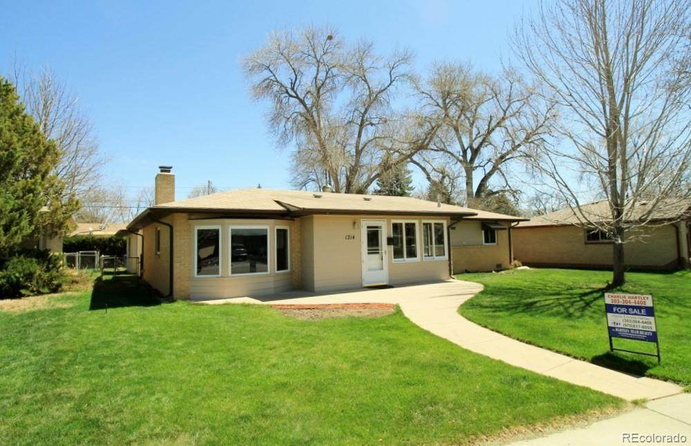 1214 Lincoln Street - Photo 1