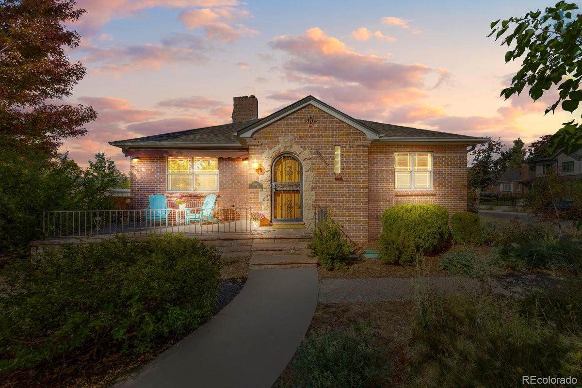 1090 Bonnie Brae Boulevard - Photo 1