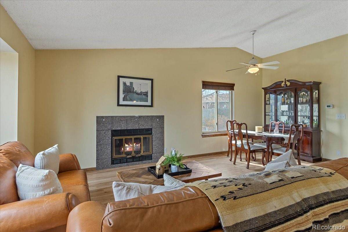 10499 47th Place - Photo 1