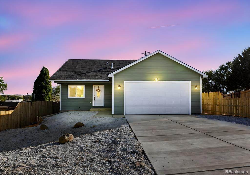 1510 Grenadillo Street - Photo 1