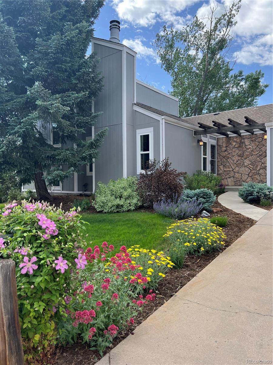 6512 Dahlia Circle - Photo 1