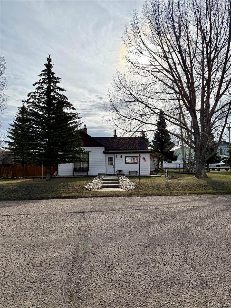 453 Mckinley Street - Photo 1