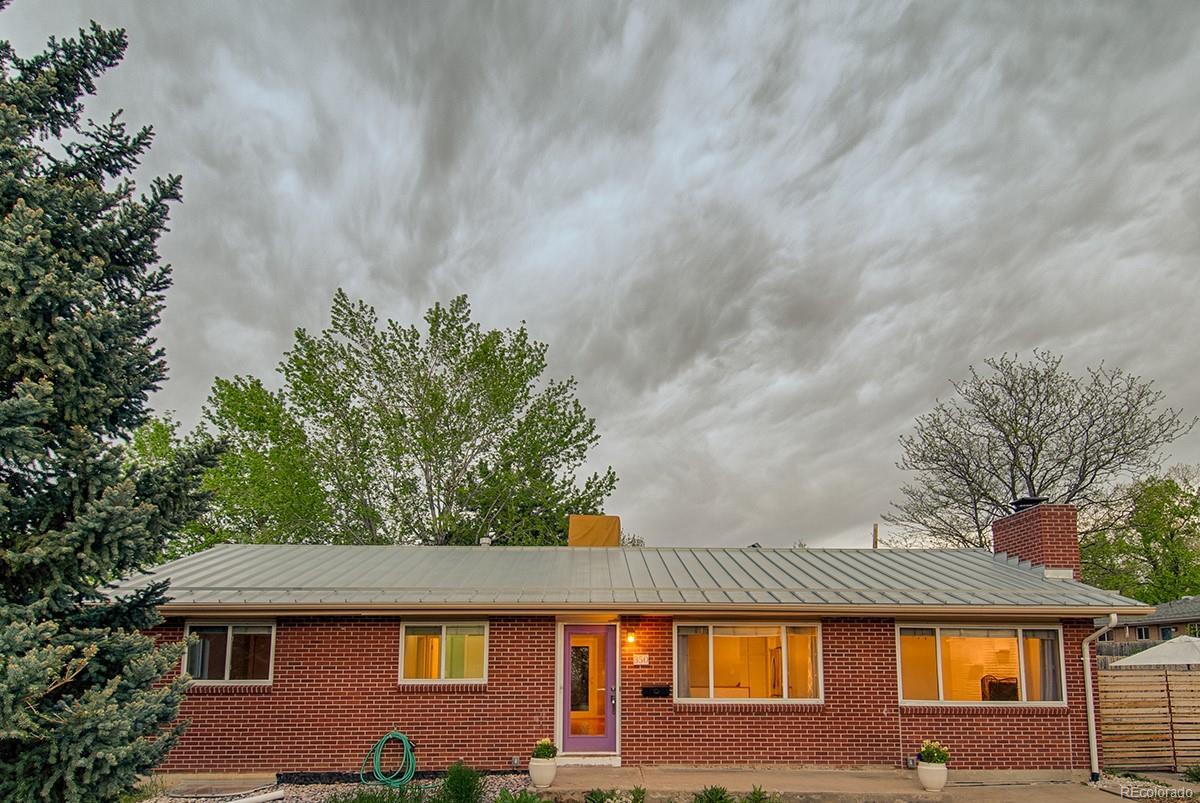 350 Bates Avenue - Photo 1