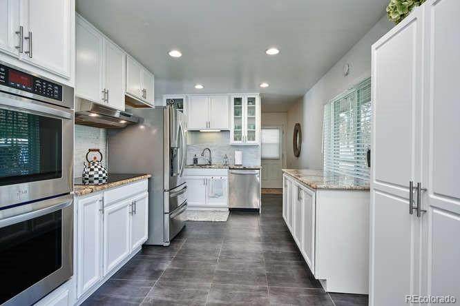 5585 Lehigh Avenue - Photo 1