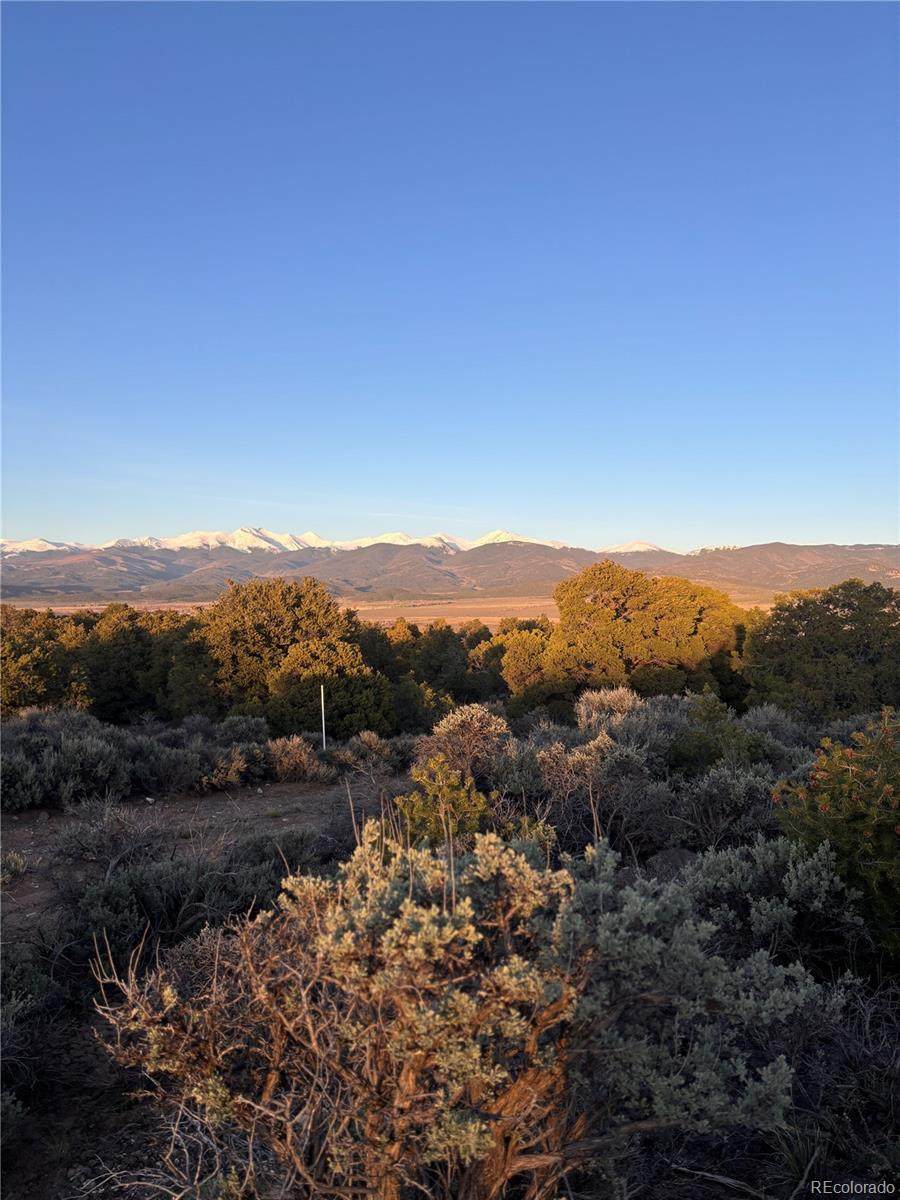 000 East View Lane - Photo 1