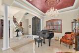 2861 Roehampton Close - Photo 8