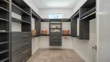 2010 Hyde Park Circle - Photo 17