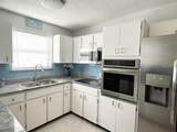 16 Venetian Way - Photo 13