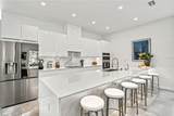 2327 Hillview Street - Photo 4