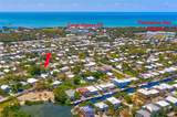 173 Hibiscus Street - Photo 5