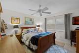 8142 Coco Solo Avenue - Photo 16