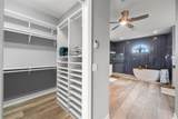 360 Capri Isles Court - Photo 30