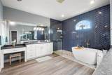 360 Capri Isles Court - Photo 32
