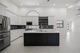 4444 Robin Hood Trl W - Photo 20