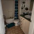 114 Singleton Avenue - Photo 4