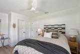 2833 Bay Shore Circle - Photo 32