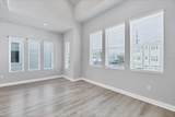 2340 Lindstrom Street - Photo 15