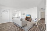 221 Duxbury Avenue - Photo 4