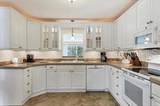 7860 Holiday Drive - Photo 5