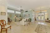 410 Wellington - Photo 13