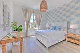 4815 Sunset Boulevard - Photo 33
